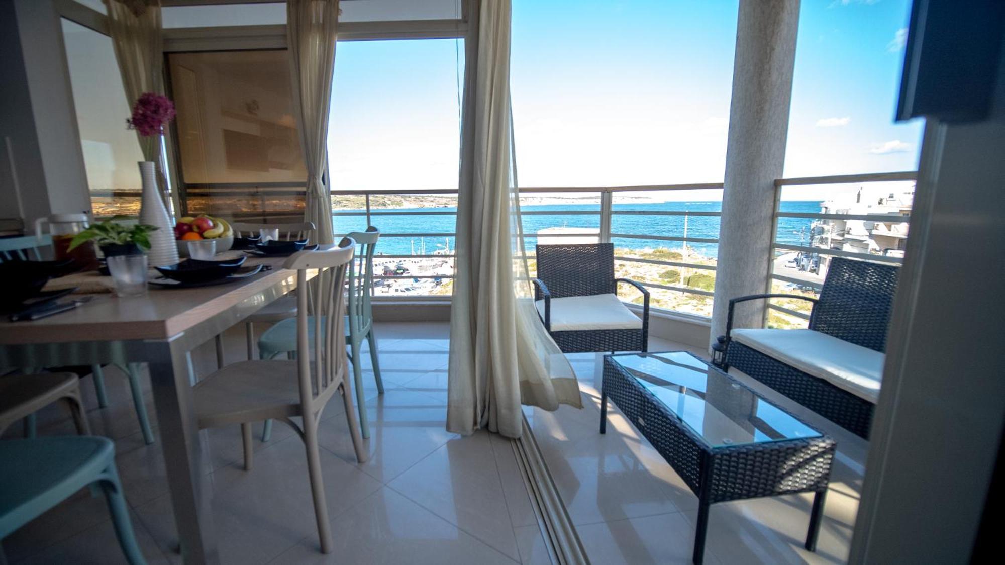 Mellieha Bay 3 Bedroom Apartment "Coastal Comfort" Bagian luar foto